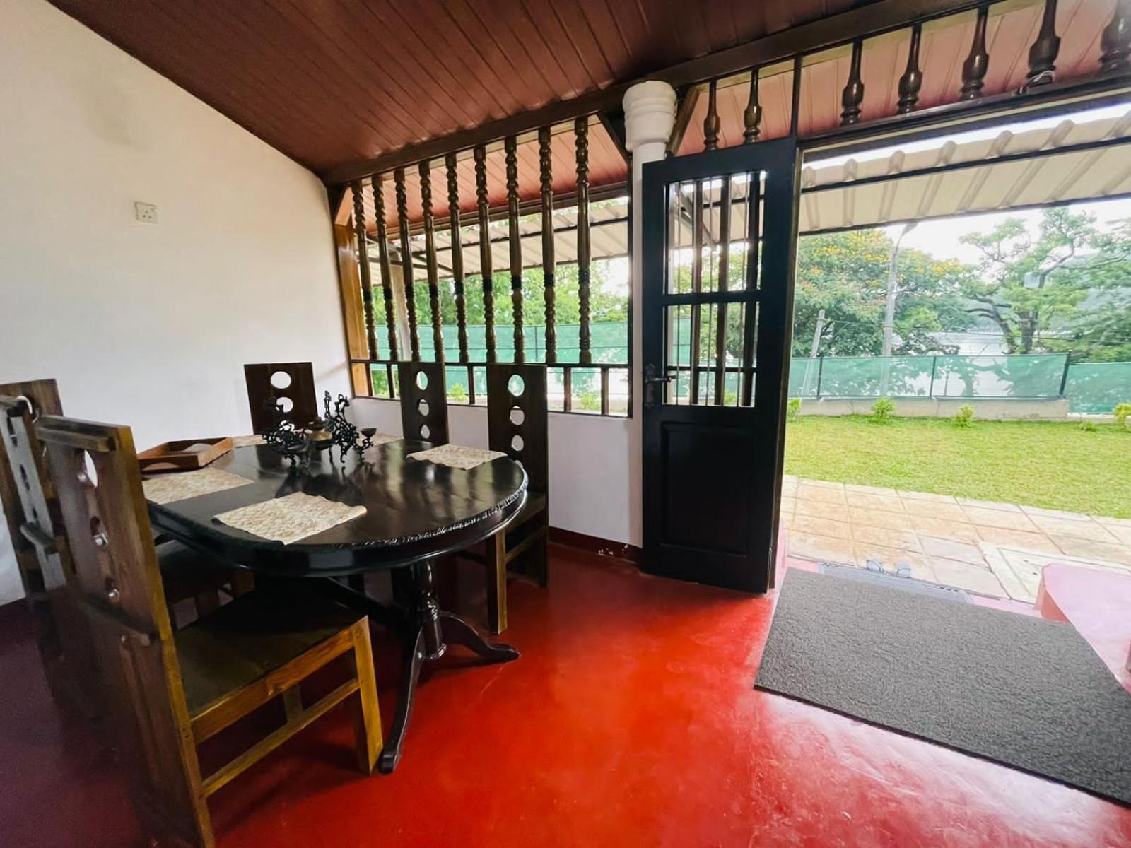 Lake Classical Guest House Kandy Buitenkant foto