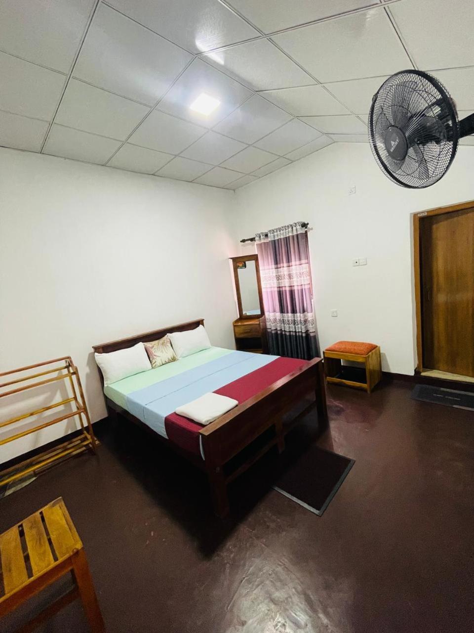 Lake Classical Guest House Kandy Buitenkant foto
