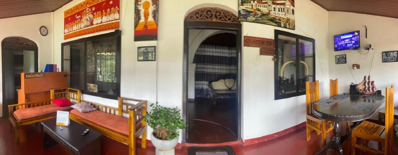 Lake Classical Guest House Kandy Buitenkant foto
